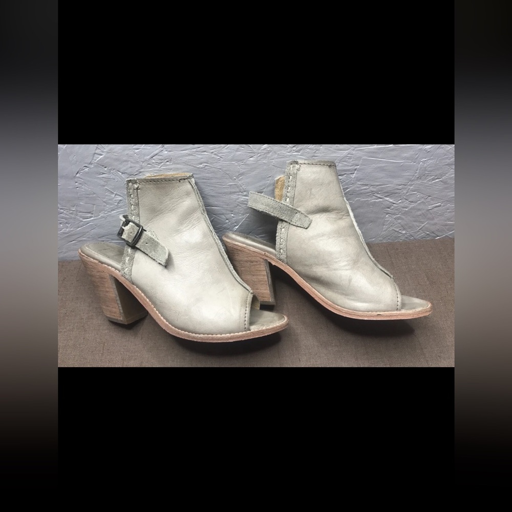 Frye Izzy Artisan Slingback Women's Block Heels Peep Toe Bone Leather Size 7.5B